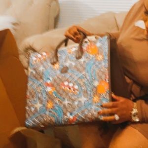 Gucci Limited Edition Looney Bag